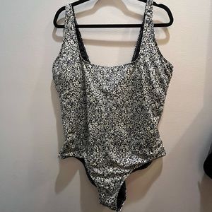 Everlane - The Square-Neck One-Piece Swimsuit